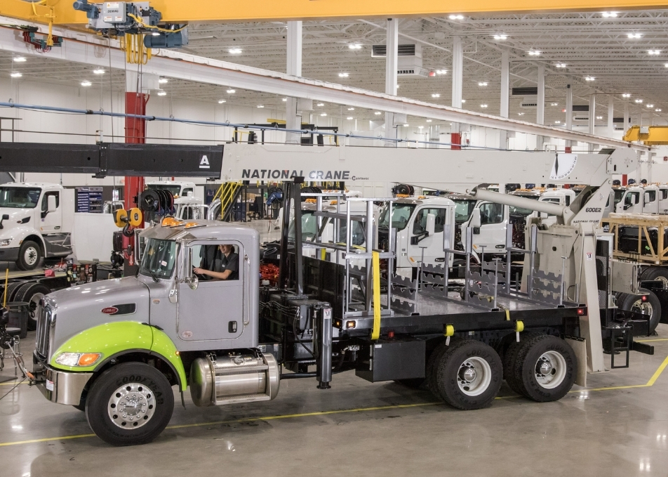 Material handler truck with National Crane 