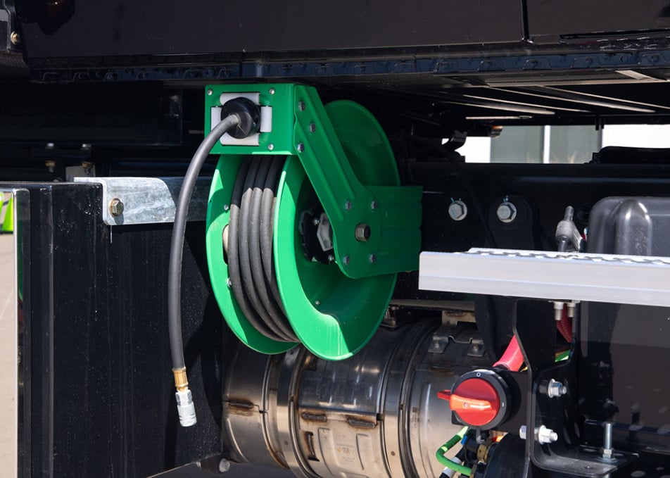 Heavy-Duty Hose Reel