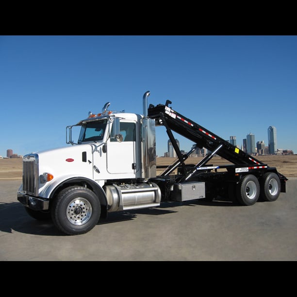 Peterbilt roll off truck