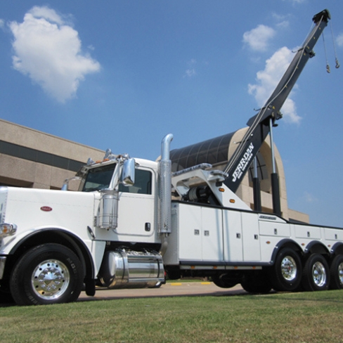 Peterbilt Model 367 50-ton wrecker tow truck