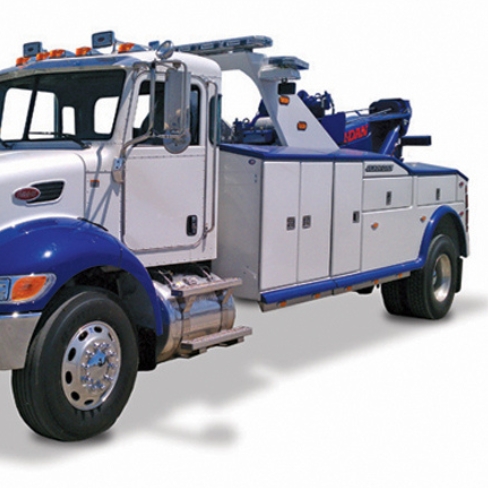 Peterbilt truck with Jerr-Dan tow truck body